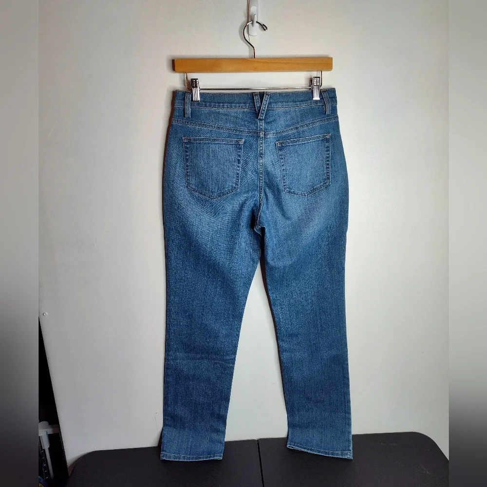 NWT Duluth Trading Co Women's DuluthFlex Daily Denim Slim Leg Jeans 8/29